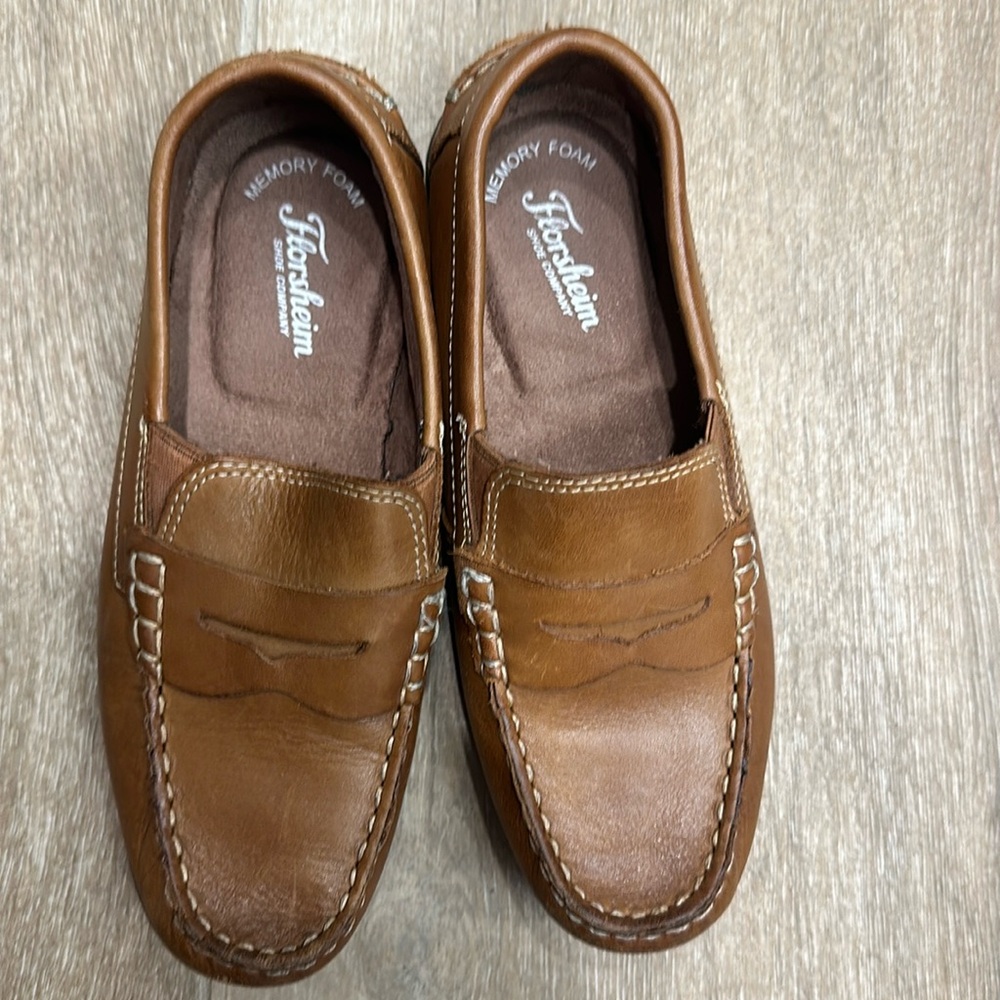 Kids Florsheim Brown Leather Loafers, size 4